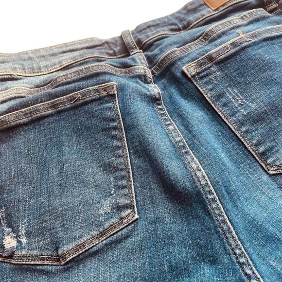 Judy Blue Capri Fit Distressed Ankle Skinny Jeans - Picture 15 of 16